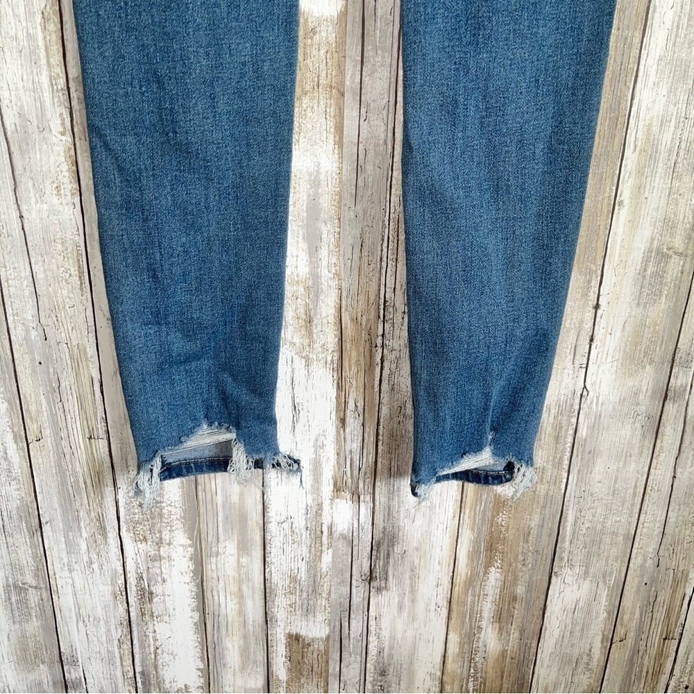 American Eagle Curvy High Rise Distressed Jegging Jeans Short - Picture 6 of 10